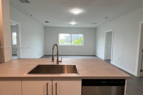 Apartment in Miami, Florida 2 bedrooms, 102.75 sq.m. № 2081125