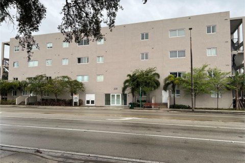 Apartment in Miami, Florida 2 bedrooms, 102.75 sq.m. № 2081125 - photo 13