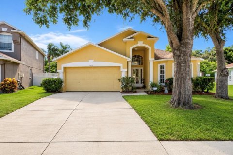 House in New Port Richey, Florida 4 bedrooms, 166.85 sq.m. № 2238351