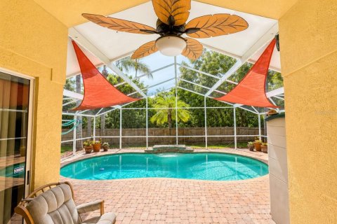 House in New Port Richey, Florida 4 bedrooms, 166.85 sq.m. № 2238351 - photo 18