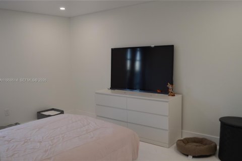 Купить кондоминиум в Майами, Флорида 2 спальни, 84.91м2, № 2017992 - фото 8