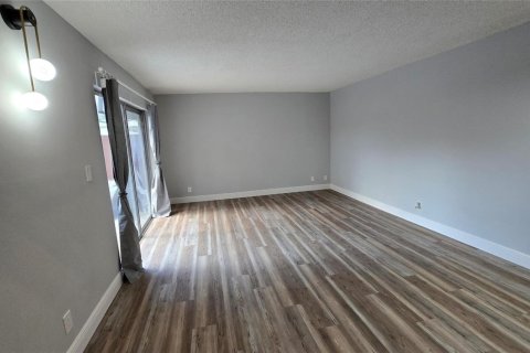 Adosado en venta en Davie, Florida, 2 dormitorios, 139.35 m2 № 2077837 - foto 2