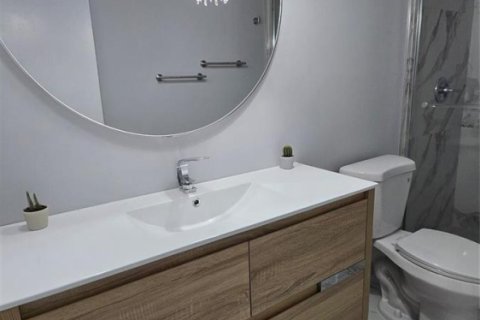 Adosado en venta en Davie, Florida, 2 dormitorios, 139.35 m2 № 2077837 - foto 26