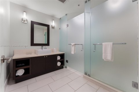 Купить кондоминиум в Дорал, Флорида 1 спальня, 99.41м2, № 1889691 - фото 14