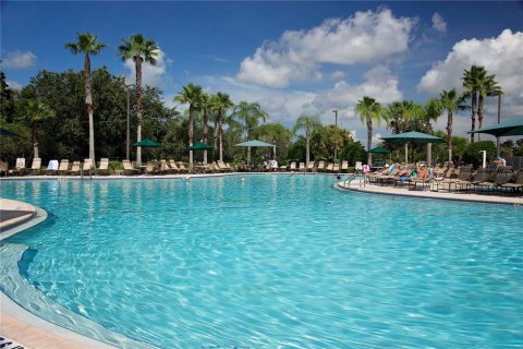 Condo in Sun City Center, Florida, 1 bedroom  № 1907386 - photo 30
