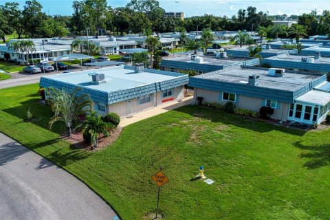 Condo in Sun City Center, Florida, 1 bedroom  № 1907386 - photo 1
