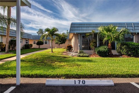 Condo in Sun City Center, Florida, 1 bedroom  № 1907386 - photo 23