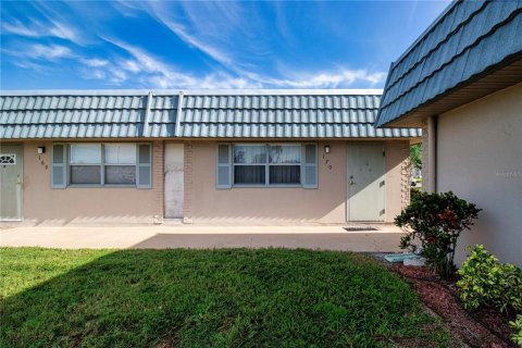 Condo in Sun City Center, Florida, 1 bedroom  № 1907386 - photo 3