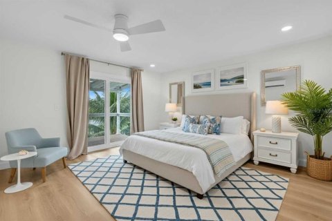House in Indian Rocks Beach, Florida 3 bedrooms, 145.11 sq.m. № 1904757 - photo 8