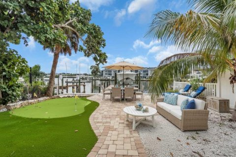 House in Indian Rocks Beach, Florida 3 bedrooms, 145.11 sq.m. № 1904757 - photo 5