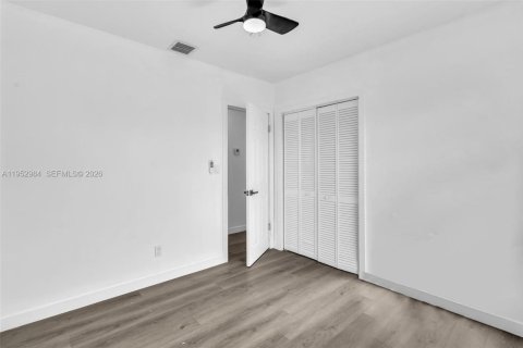 Casa en alquiler en Hollywood, Florida, 4 dormitorios, 318.19 m2 № 2011510 - foto 28