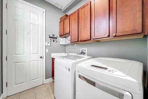 Townhouse in Winter Park, Florida 3 bedrooms, 154.22 sq.m. № 1910857 - photo 11