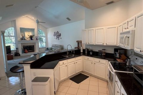 Villa ou maison à vendre à Apopka, Floride: 4 chambres, 237.09 m2 № 2204729 - photo 5