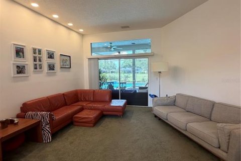 Villa ou maison à vendre à Apopka, Floride: 4 chambres, 237.09 m2 № 2204729 - photo 4