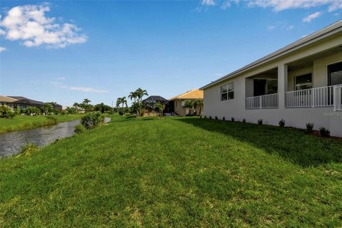 Villa ou maison à vendre à Punta Gorda, Floride: 3 chambres, 197.6 m2 № 2141205 - photo 12