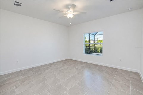 House in Punta Gorda, Florida 4 bedrooms, 234.11 sq.m. № 2396269 - photo 16