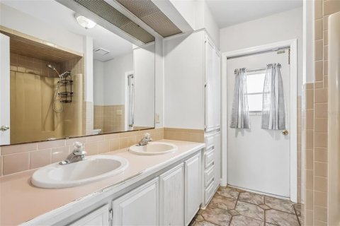 House in Winter Haven, Florida 3 bedrooms, 163.69 sq.m. № 2388106 - photo 30