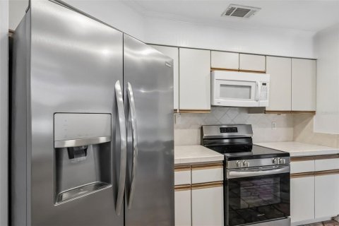 House in Winter Haven, Florida 3 bedrooms, 163.69 sq.m. № 2388106 - photo 17