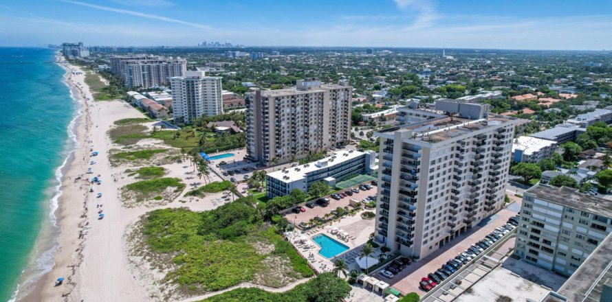 Condominio en Lauderdale-by-the-Sea, Florida, 2 dormitorios № 1179699