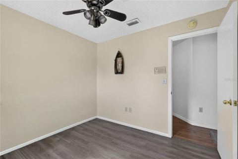House in Mount Dora, Florida 3 bedrooms, 138.89 sq.m. № 2197378 - photo 22