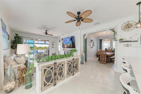 Villa ou maison à vendre à Bradenton, Floride: 3 chambres, 165.74 m2 № 2144564 - photo 16