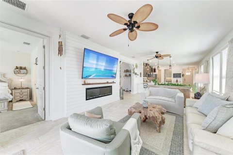 Villa ou maison à vendre à Bradenton, Floride: 3 chambres, 165.74 m2 № 2144564 - photo 21
