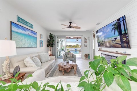 Villa ou maison à vendre à Bradenton, Floride: 3 chambres, 165.74 m2 № 2144564 - photo 17