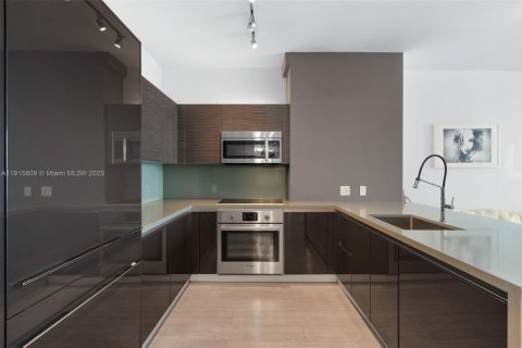 Купить кондоминиум в Майами, Флорида 47.1м2, № 2016917 - фото 16