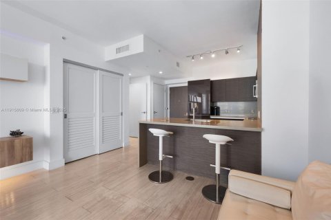 Купить кондоминиум в Майами, Флорида 47.1м2, № 2016917 - фото 14