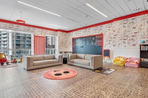 Купить кондоминиум в Майами, Флорида 47.1м2, № 2016917 - фото 29