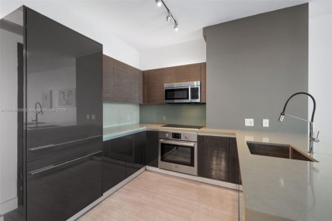 Купить кондоминиум в Майами, Флорида 47.1м2, № 2016917 - фото 17