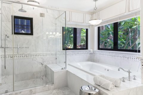 Villa ou maison à vendre à Miami Beach, Floride: 4 chambres, 287.25 m2 № 1759064 - photo 25