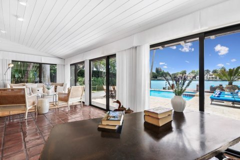 Villa ou maison à vendre à Miami Beach, Floride: 4 chambres, 287.25 m2 № 1759064 - photo 15