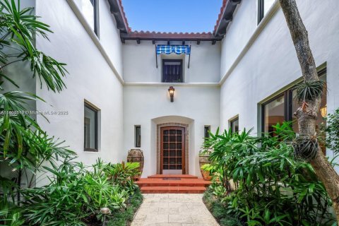 Villa ou maison à vendre à Miami Beach, Floride: 4 chambres, 287.25 m2 № 1759064 - photo 2