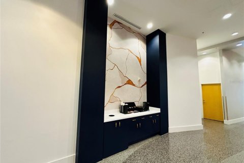 Condominio en alquiler en Orlando, Florida, 2 dormitorios, 112.6 m2 № 1905138 - foto 15