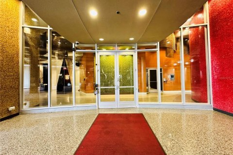 Condominio en alquiler en Orlando, Florida, 2 dormitorios, 112.6 m2 № 1905138 - foto 10