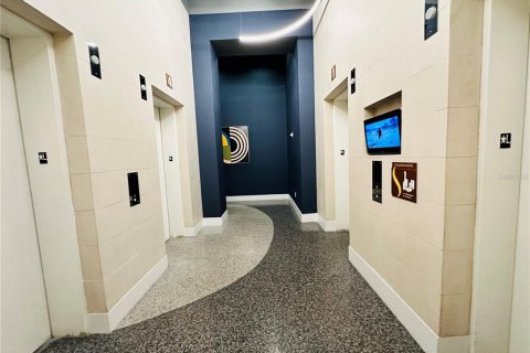 Condominio en alquiler en Orlando, Florida, 2 dormitorios, 112.6 m2 № 1905138 - foto 17