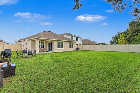 House in San Antonio, Florida 3 bedrooms, 155.33 sq.m. № 2393585 - photo 27