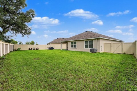 House in San Antonio, Florida 3 bedrooms, 155.33 sq.m. № 2393585 - photo 29