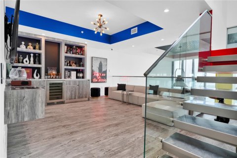 Condo in Miami, Florida, 3 bedrooms  № 1938674 - photo 24