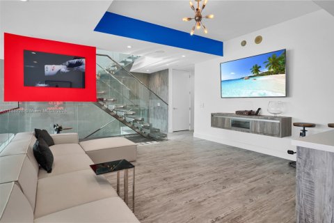Condo in Miami, Florida, 3 bedrooms  № 1938674 - photo 25