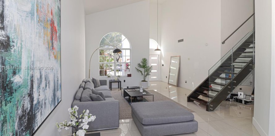 Casa en Doral, Florida 4 dormitorios, 223.06 m2 № 2003397