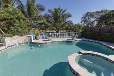 Casa en venta en Doral, Florida, 4 dormitorios, 223.06 m2 № 2003397 - foto 27