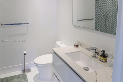 Casa en venta en Doral, Florida, 4 dormitorios, 223.06 m2 № 2003397 - foto 19