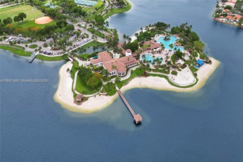 Villa ou maison à vendre à Doral, Floride: 4 chambres, 223.06 m2 № 2003397 - photo 30