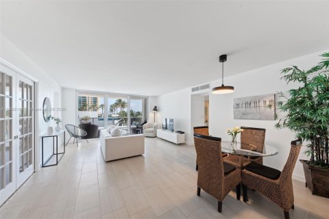 Copropriété à vendre à Hollywood, Floride: 1 chambre, 106.19 m2 № 1861937 - photo 11