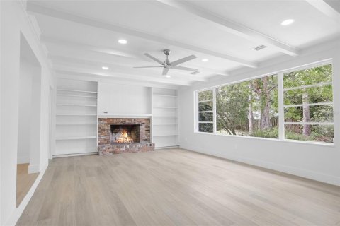House in Gainesville, Florida 4 bedrooms, 257.53 sq.m. № 1658056 - photo 8