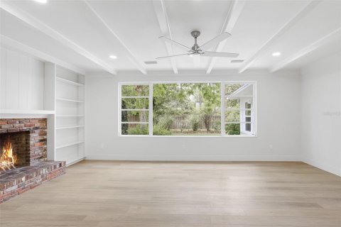 House in Gainesville, Florida 4 bedrooms, 257.53 sq.m. № 1658056 - photo 9