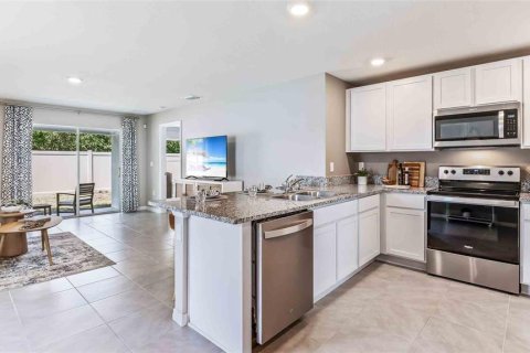 House in ANGELINE in Land O' Lakes, Florida 3 bedrooms, 144.93 sq.m. № 1911905 - photo 7