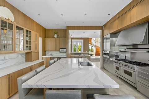 House in Sarasota, Florida 5 bedrooms, 1009.94 sq.m. № 2201801 - photo 28